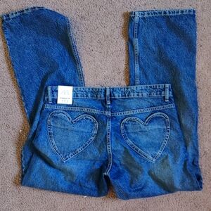 MID WAIST HEART STRAIGHT CUT JEANS